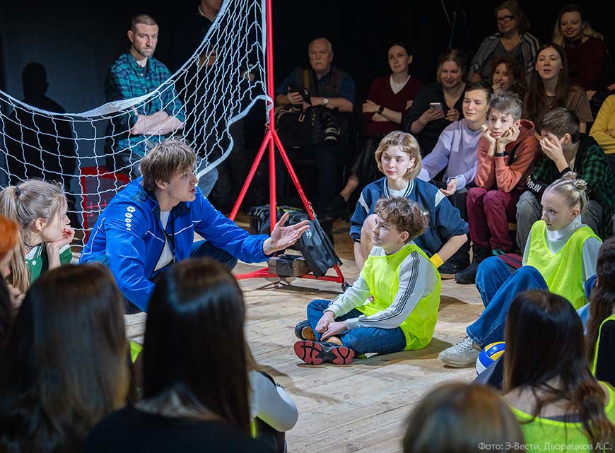 Проблема педофилии выходит на театральную сцену