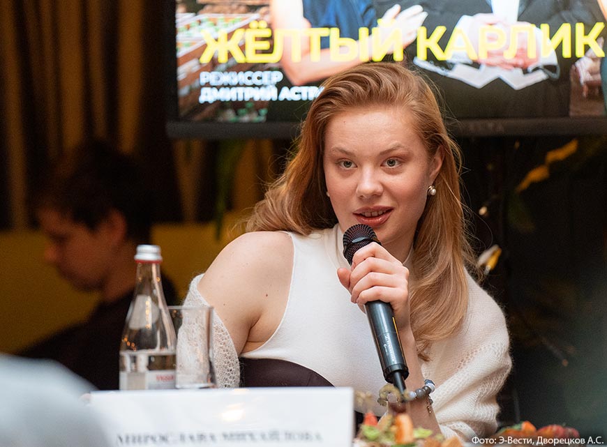 Театр на Трубной откроет полемику о семейных ценностях «Желтым карликом»