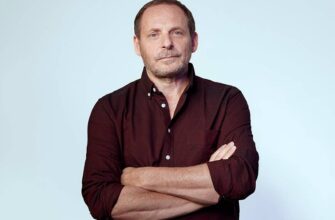 Аркадий Волож