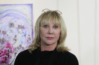 Лучшая актриса страны открыла персональную выставку в День Рождения